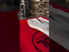 Arte imersiva com epoxi de derramamento profundo